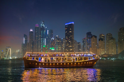 Marina sightseeing / Dinner cruise Dubai