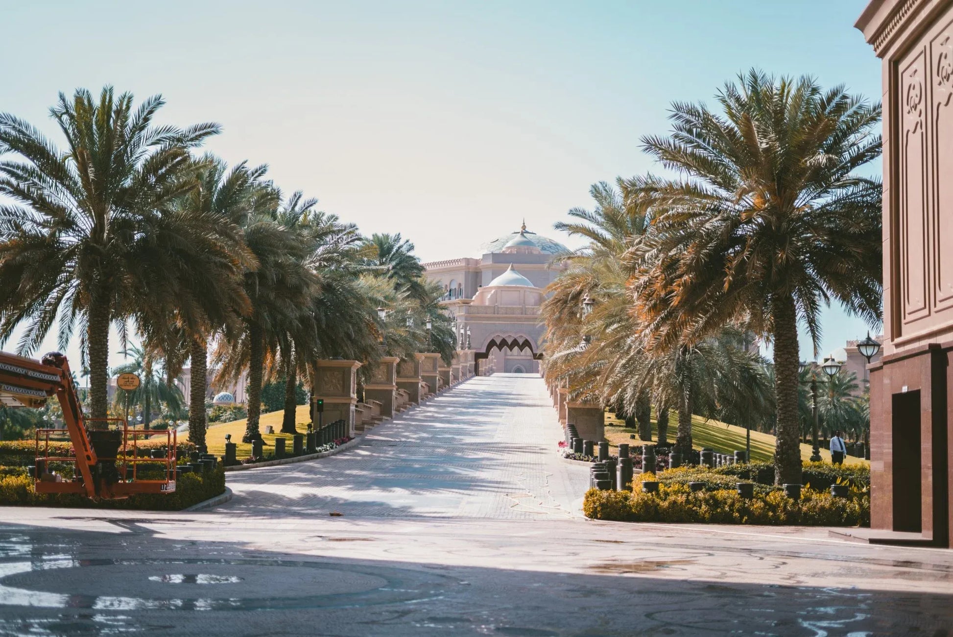 Tourists in Dubai dunes